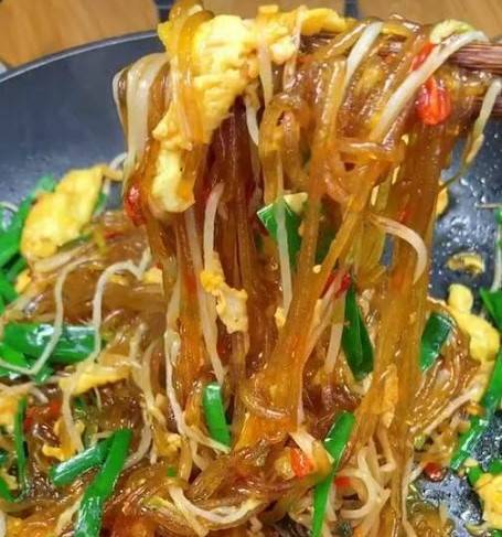 614.Fried Sweet Potato Noodle with Egg炒红薯粉
